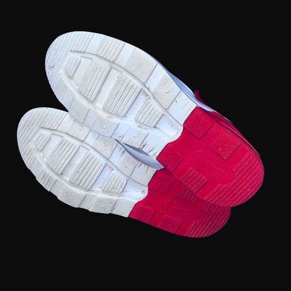 Youth Grade School Nike Air Max Motion 2 Red Black Running Sneaker Shoe Size 3 - Picture 5 of 8